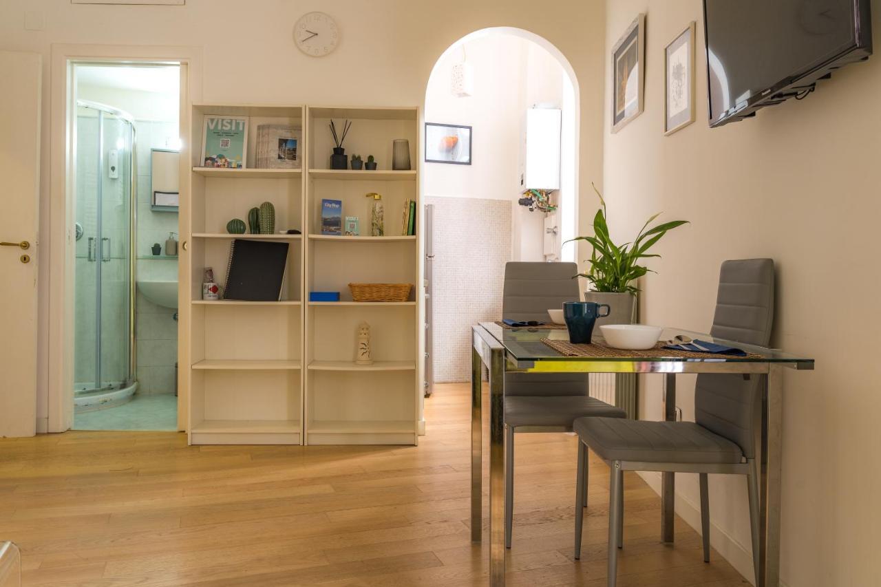 4 Giornate Apartment Napoli Esterno foto